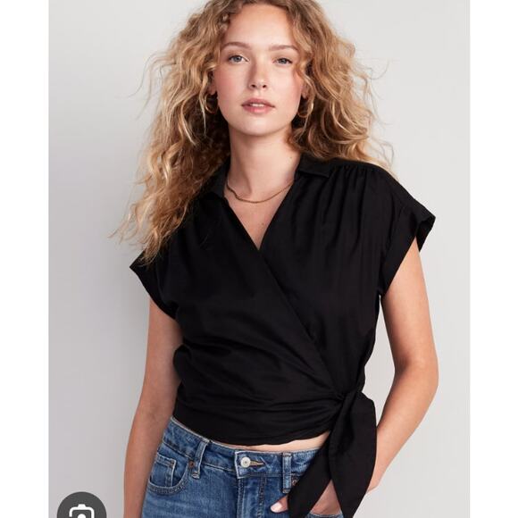 🌟 Old Navy cropped wrap top with tie and short sleeves size XL - Picture 1 of 6